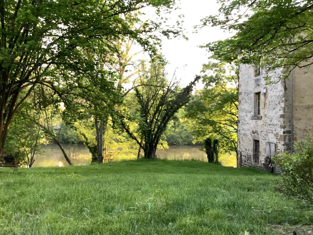 Les Delices De Lavoute Lavoute-sur-Loire Exterior foto